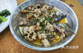 Steamed Crucian Carp with Fermented Black Beans