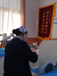 -靓芙泉专研痘痘肌