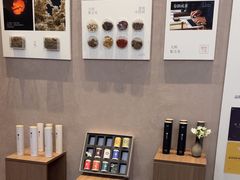 -灸春堂·艾灸·痛症·整脊连锁(之江银泰店)