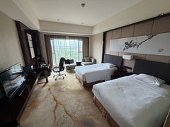 -成都保利公园皇冠假日酒店(熊猫基地店)