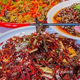 🔥爆辣辣的正宗自贡菜，嘴皮都辣入味儿了还要吃😋