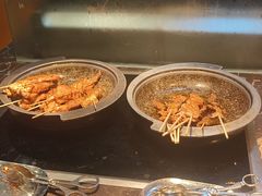 -广州万富希尔顿酒店·感趣自助餐厅·金秋蟹宴生蚝海鲜刺身