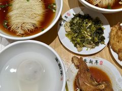 -朱新年·苏式汤团·面点(北寺塔店)