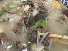 -邱芳粉店(迎宾大道旗舰店)