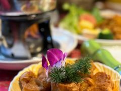 -月亮眼花园餐厅书吧酒吧