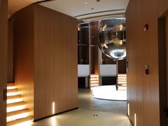 -涨巢·潮玩水疗局