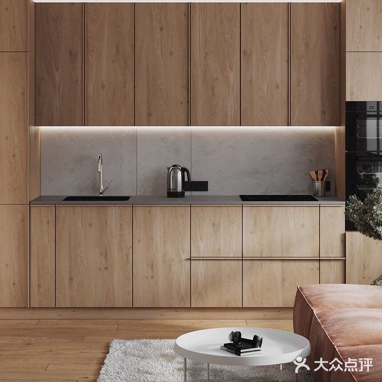 原木＋橙色 简约雅致的感觉