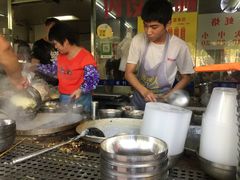 自助取餐区-广场正宗原汁薏米店