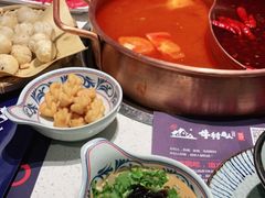 -牛村来人潮汕牛肉火锅(西单店)