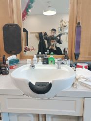 -韦恩先生Barbershop英式男士理发馆