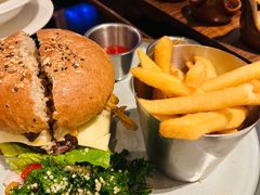 香浓蘑菇牛肉汉堡-blue frog蓝蛙(长泰广场店)