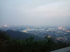 -紫金山山顶公园