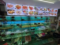 -覃记海鲜美食餐厅