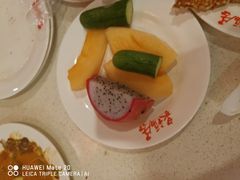 -泉福居酱骨头自助广场(南大街商业步行街店)