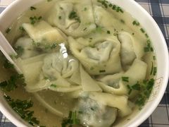 荠菜肉冷馄饨-潘国仙耳光馄饨(黄家阙路店)