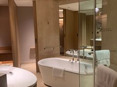 -上海佘山世茂艾美酒店