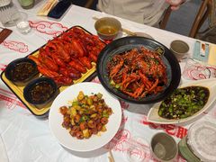 -肥肥虾庄·金牌油焖大虾(汉口城市广场店)