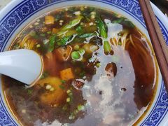 八宝辣酱面-沪西老弄堂面馆(定西路店)