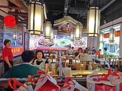 -川流不息·地道川菜·小龙虾(新松江路店)
