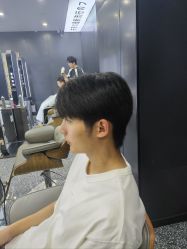 -藤野造型·烫·染发型设计店