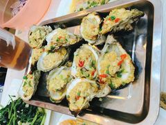 -覃记海鲜美食餐厅