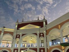 -佛罗伦萨小镇广佛名品奥特莱斯(疏港路店)