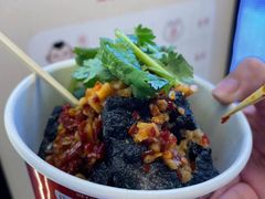 -黑色经典臭豆腐·湖南特产(步行街店)