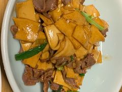 -关东小磨东北菜(上海长风大悦城店)