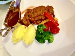 肋眼肉牛排-老井俄式餐厅