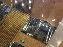 大堂-新华里咖啡书吧(新华书店小寨店)
