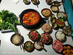 -贵府酸汤牛肉火锅·贵州老字号(飞山街店)