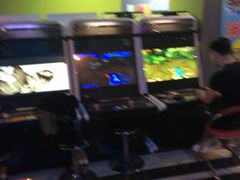 -星悦蓝海欢乐园(石路天虹店)