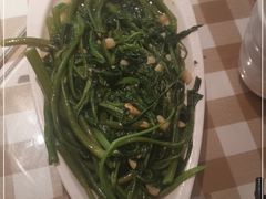 -新大咀港式茶餐厅(宝山万达店)