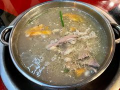 -老石黑山羊毛驴肉火锅(金凯广场店)