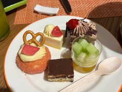 -松咖啡自助餐厅·松北香格里拉