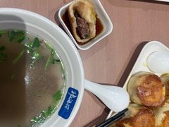 -韩海丽特色美食(秀州路店)