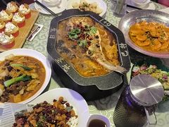 -巴特餐饮6加1音乐餐吧·新疆菜
