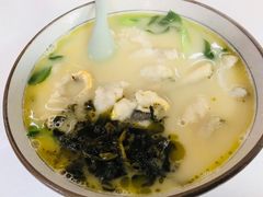 -明呈黄鱼面馆(斜土路店)