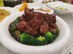 毛氏红烧肉-大鸭梨烤鸭店(金顶街店)