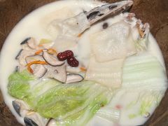 -云荷里·蒸汽石锅鱼·云南菜(中发百旺店)