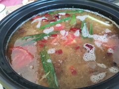 -小伟猪脚火锅店(颐园里店)