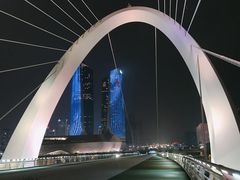 -南京眼步行桥