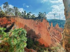 -彩色沙林风景区