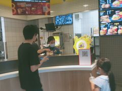 -麦当劳(浦江镇绿地乐和城店)