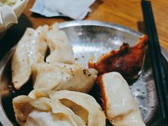 -黄阿姨锅贴大王(万航渡路店)