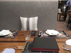 卡座-食间牛排(湖西路店)