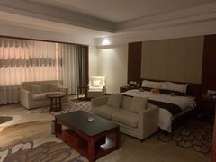 -兴芮温泉度假区