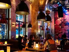 -FOUR PLAY BAR