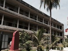 -吐斯廉屠杀博物馆