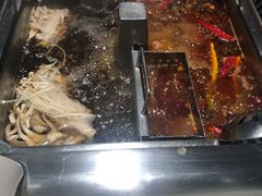 -海底捞火锅鲜切牛肉主题店(长寿路店)